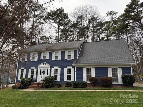 Photo of 110 Pineridge Drive, Huntersville, NC 28078 (MLS # 4332938)