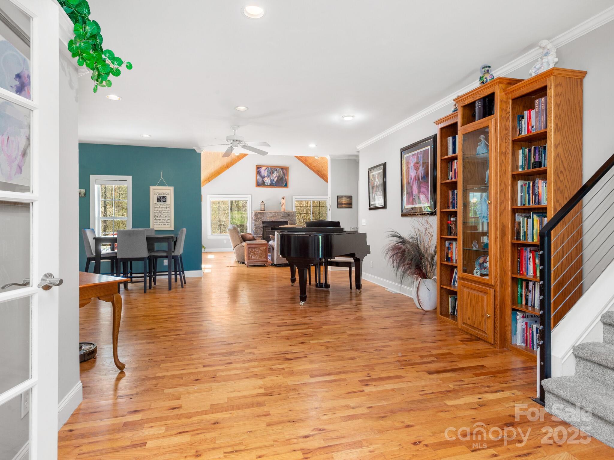 132 Green Meadows Lane