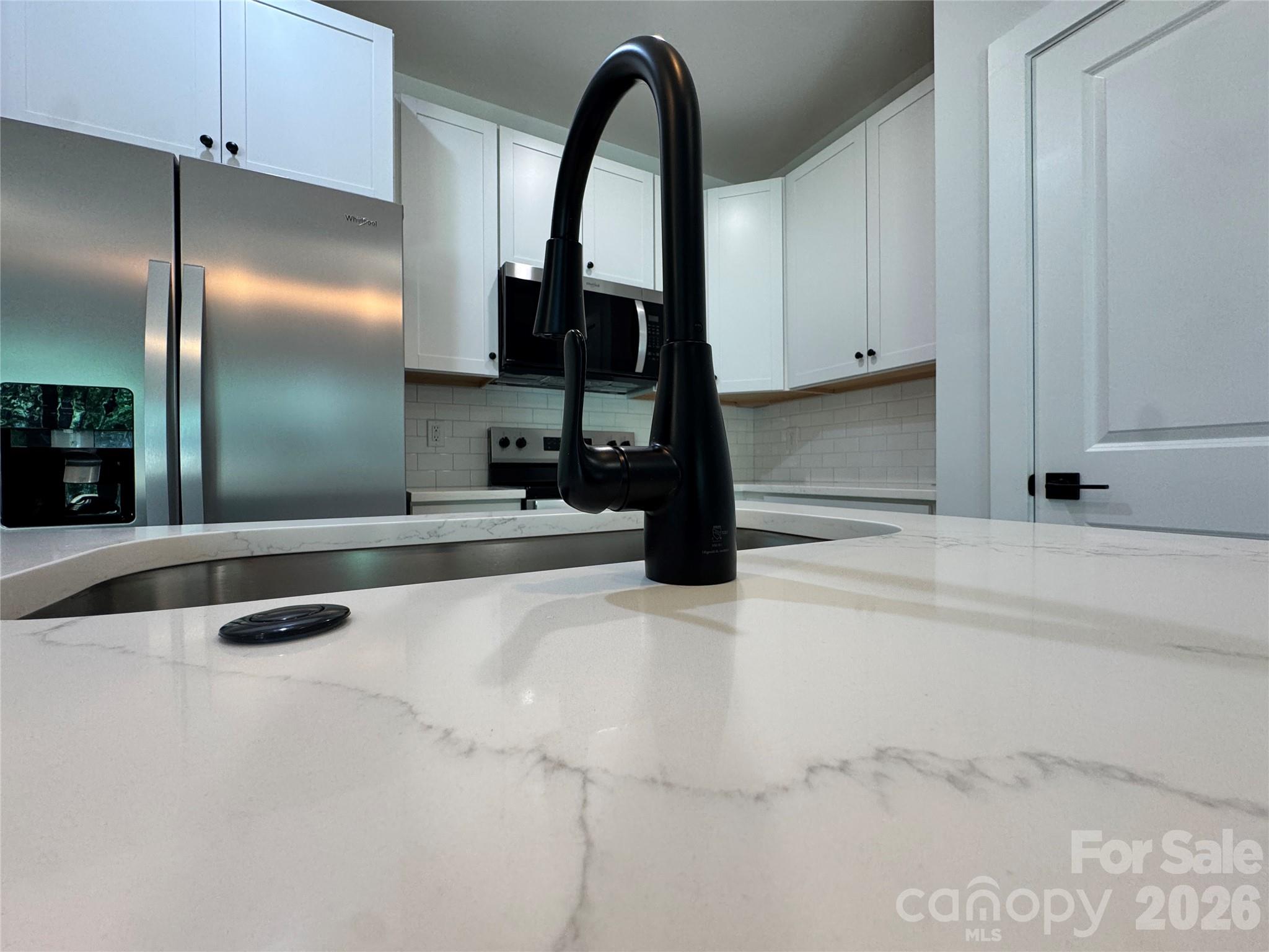 1814 W Mcfarland Avenue