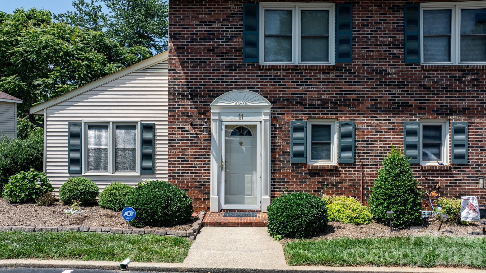 TARA WOODS - Residential