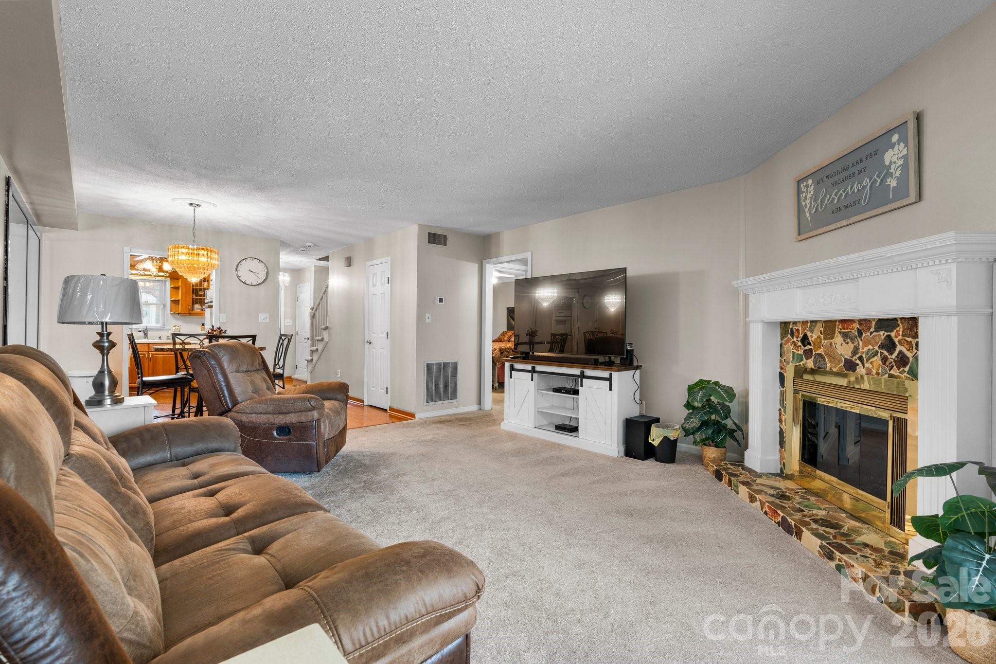 TARA WOODS - Residential