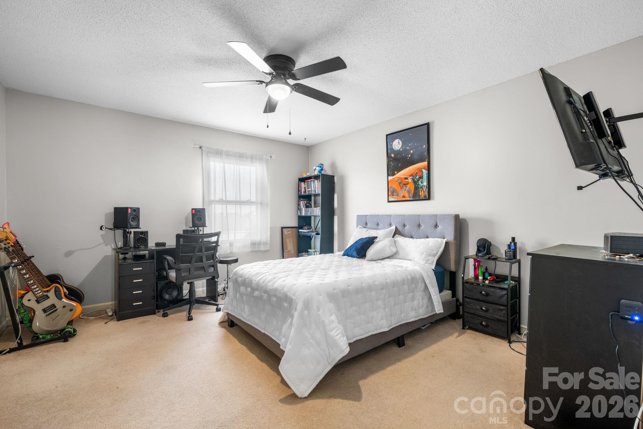 TARA WOODS - Residential