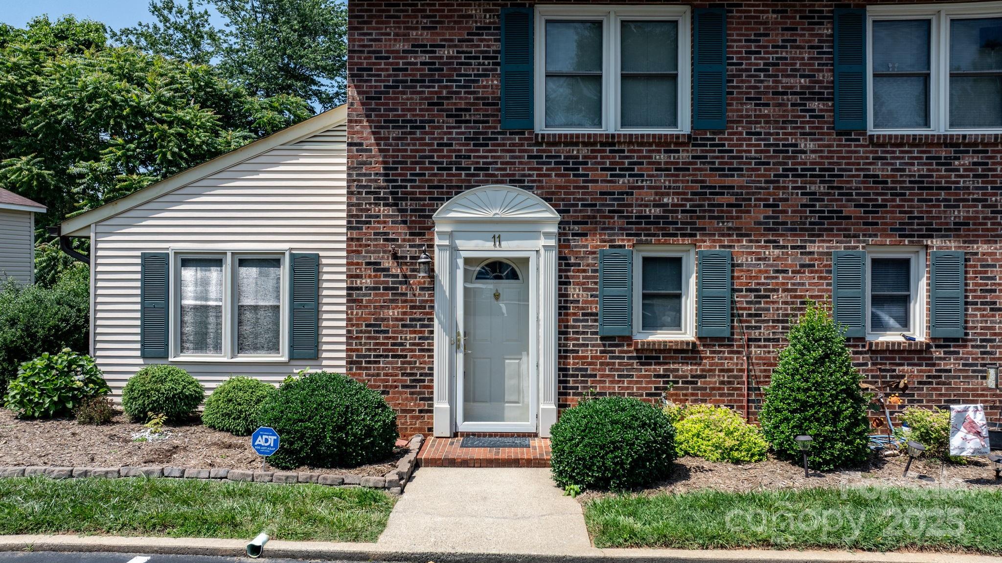 1330 5th Street NE 11