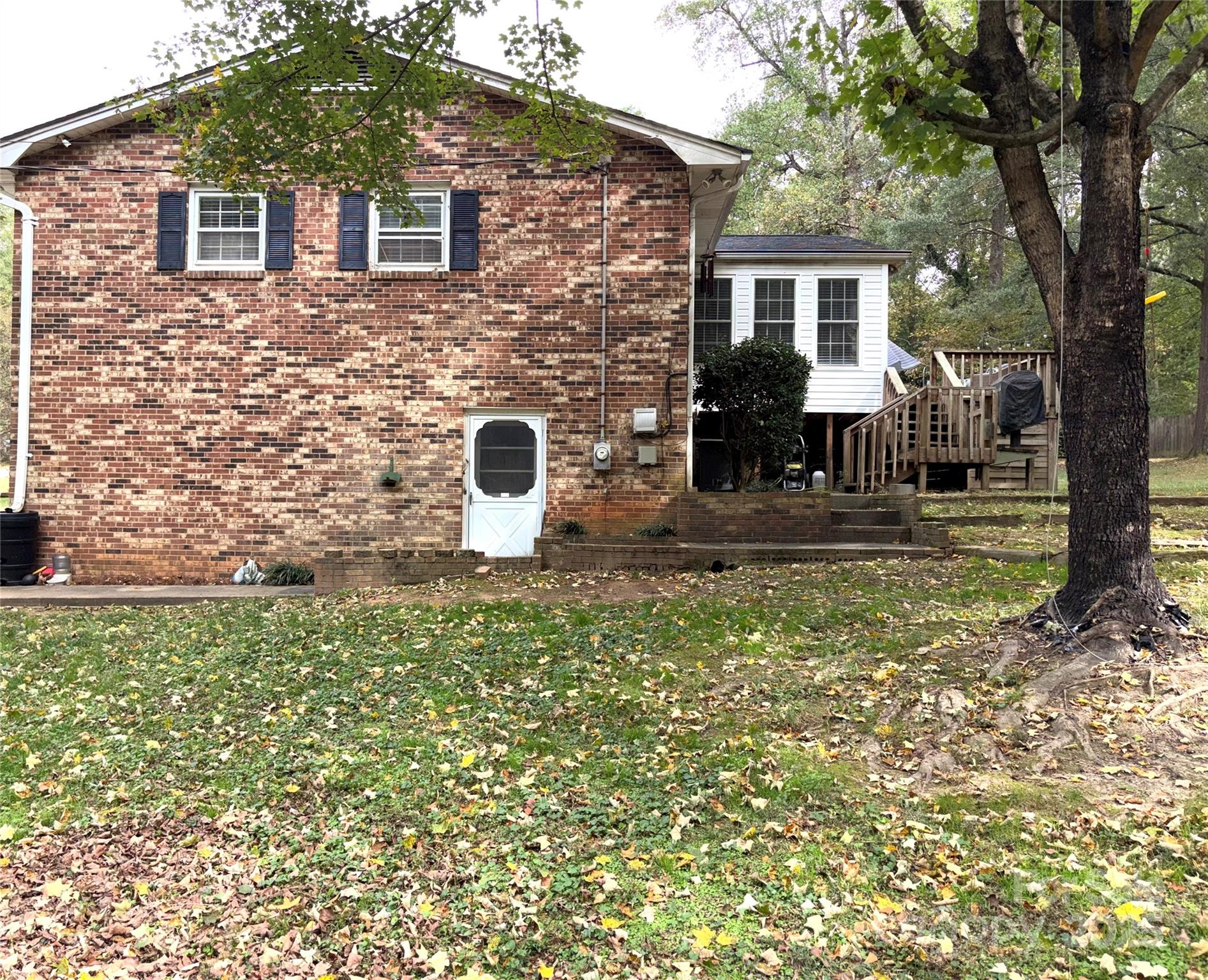 109 Churchill Road