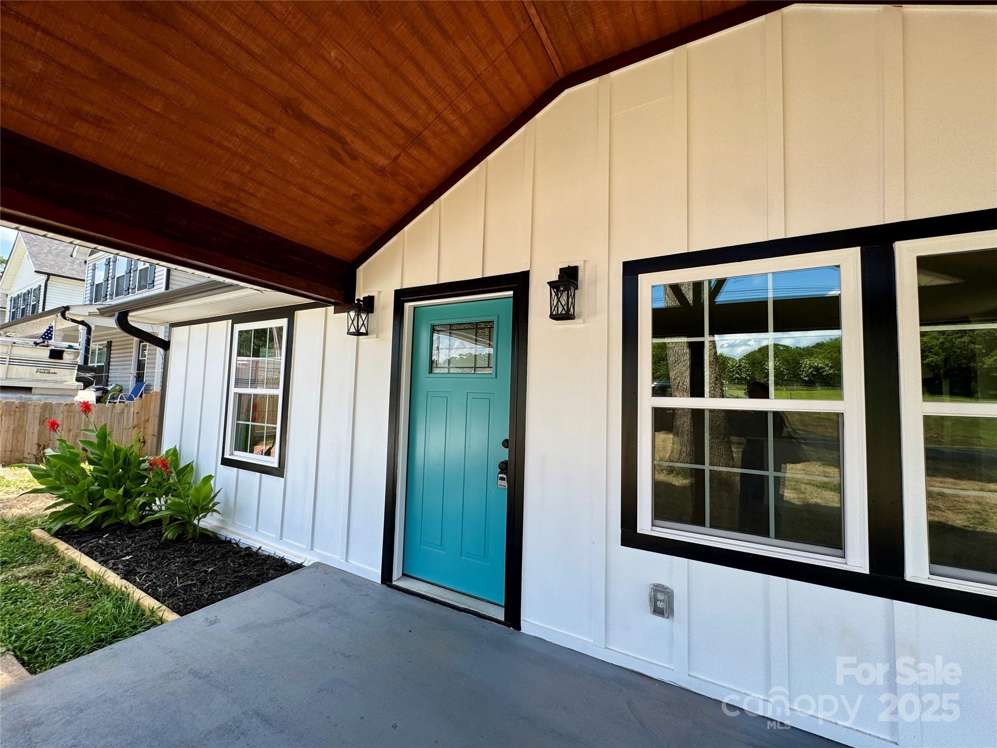 142 S Morrow Avenue