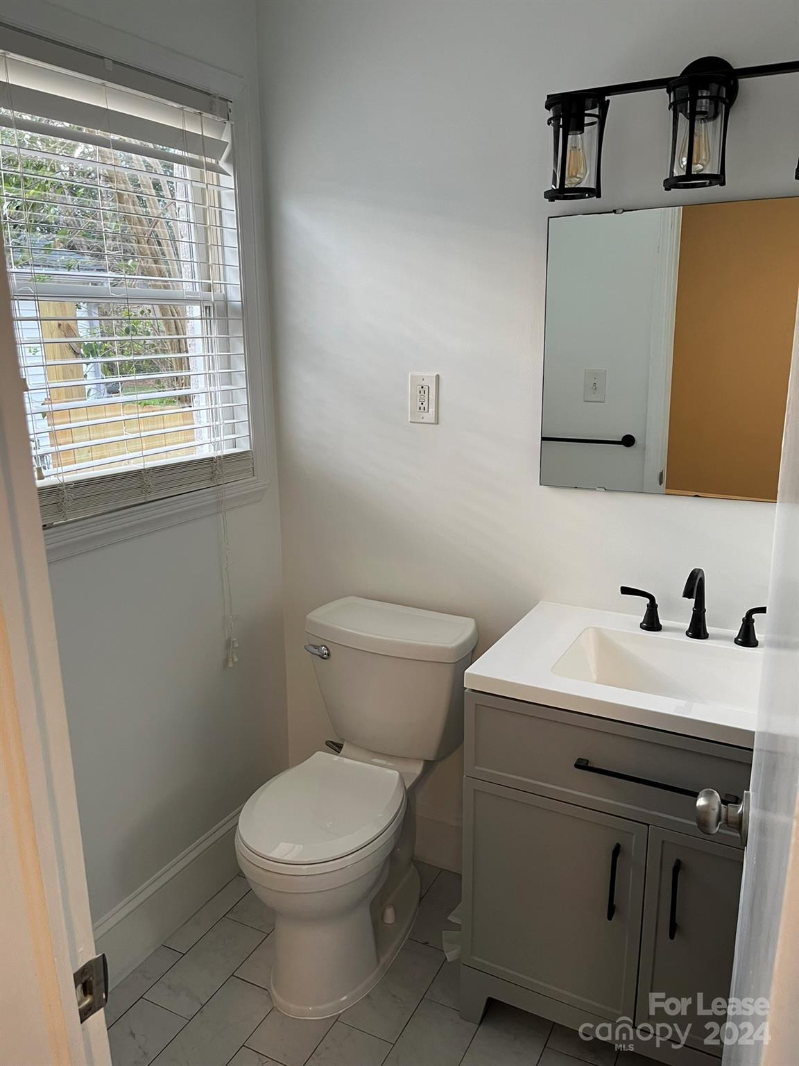 madison park - Residential Lease