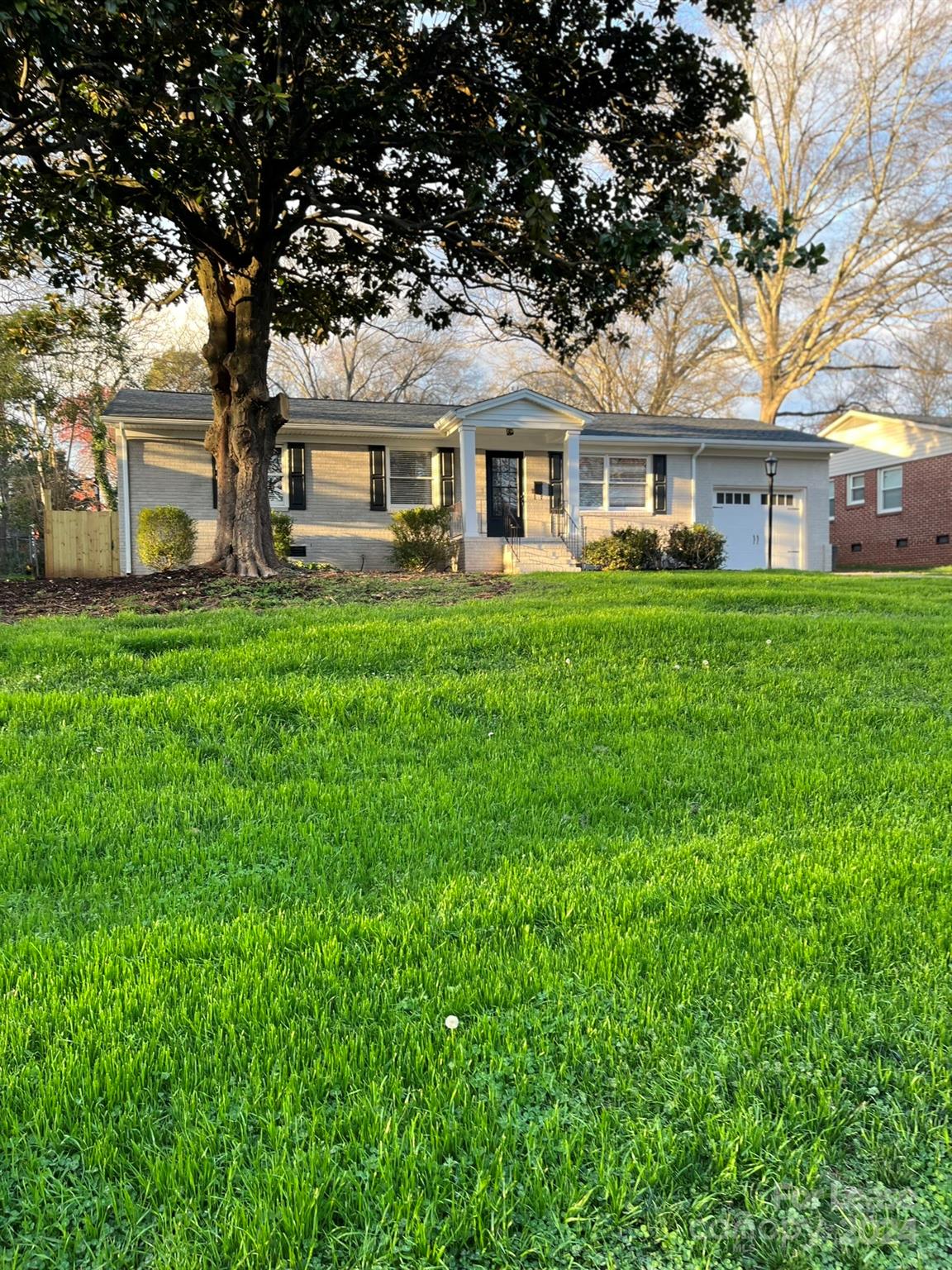 madison park - Residential Lease