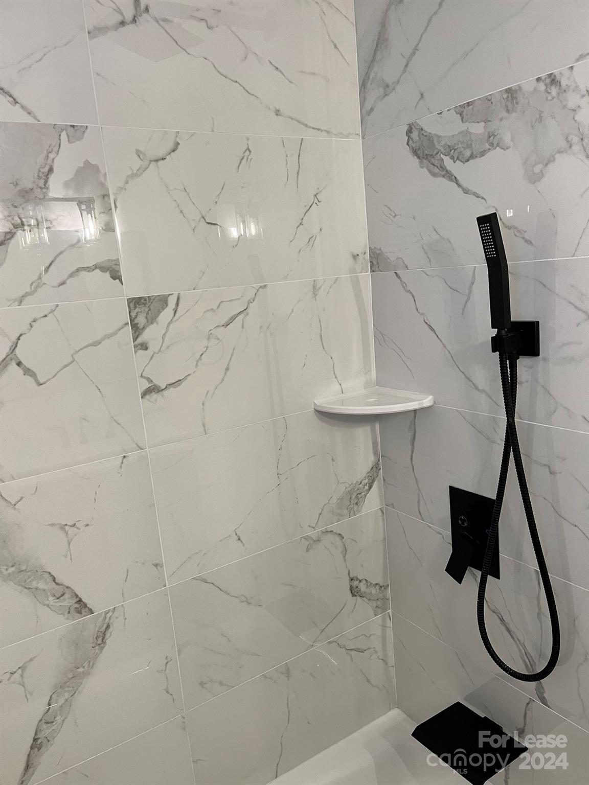 madison park - Residential Lease