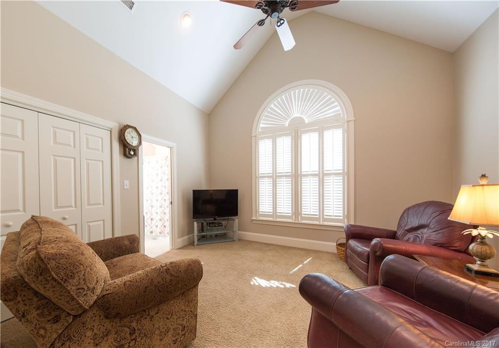 Laurel Creek - Residential