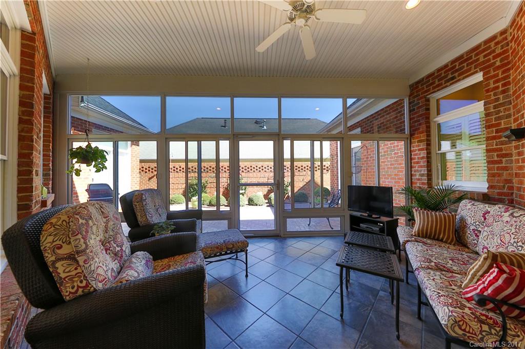 Laurel Creek - Residential