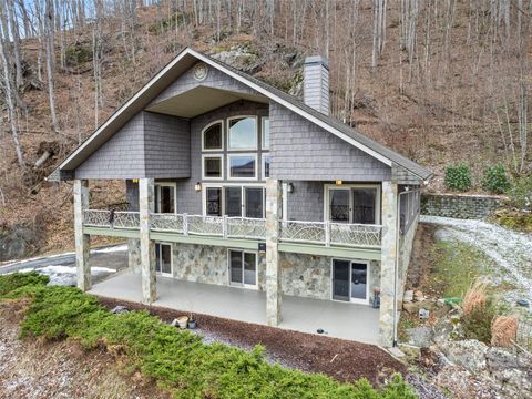 579 Bryson Heights Waynesville NC 28786