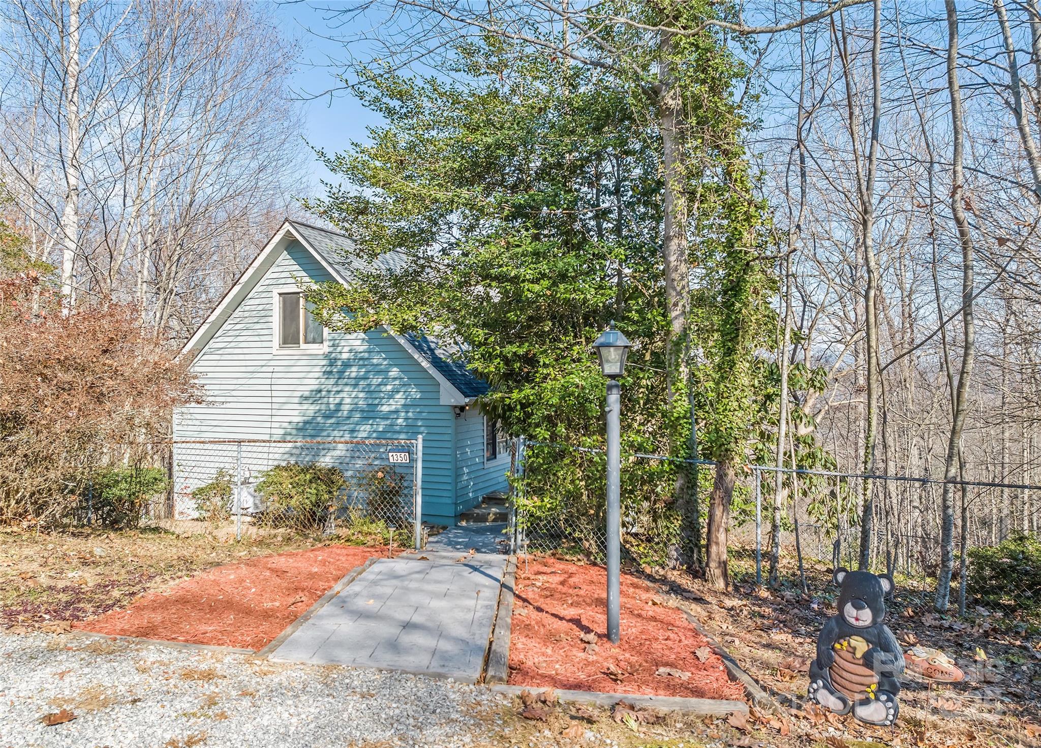 1350 Davis Mountain Road