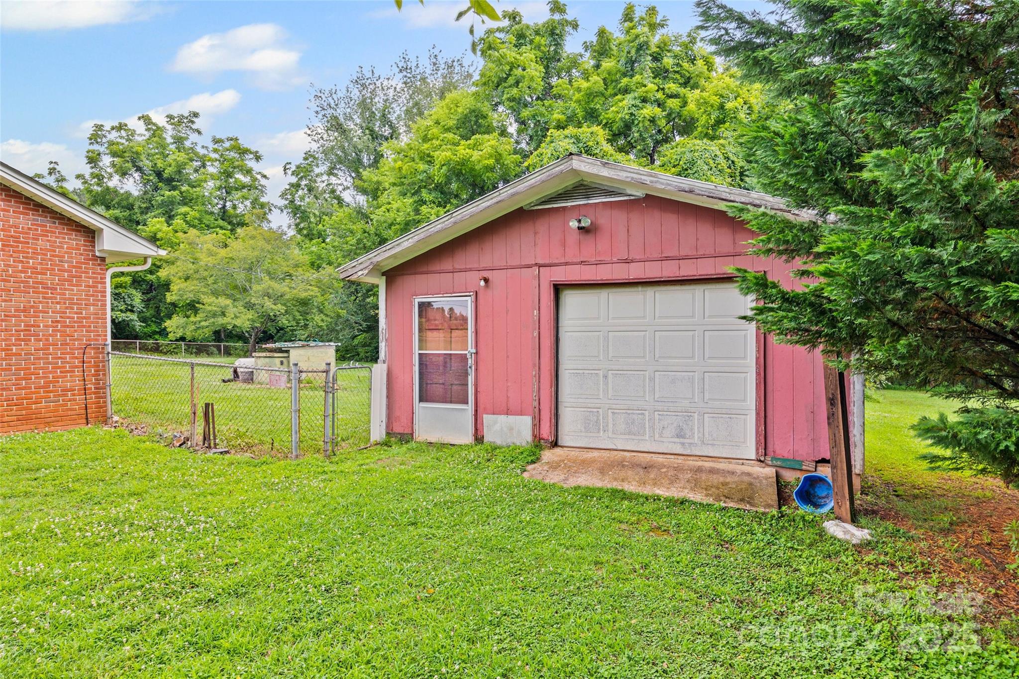 2178 Tryon Courthouse Road
