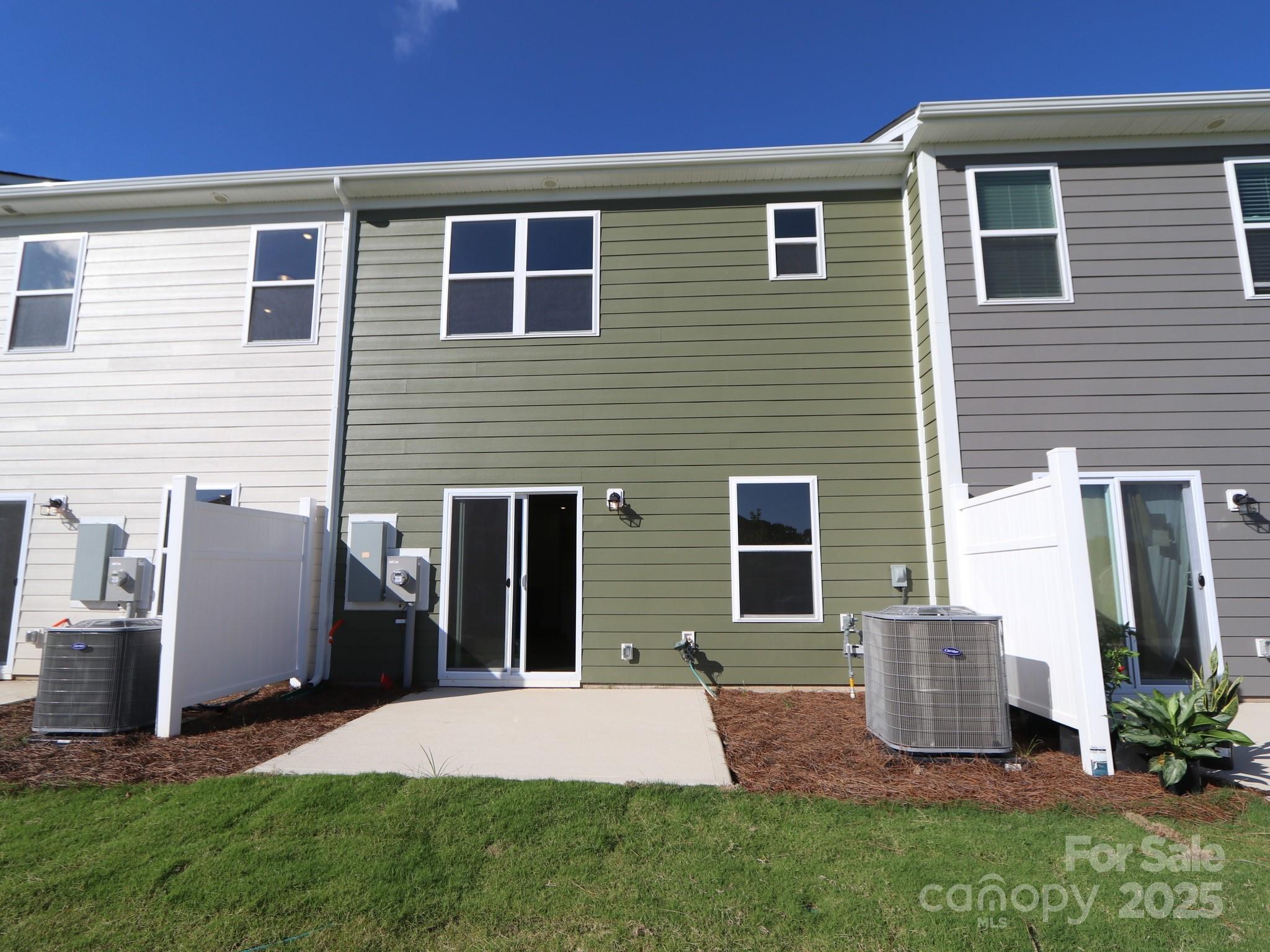 745 Lockhaven Drive NW