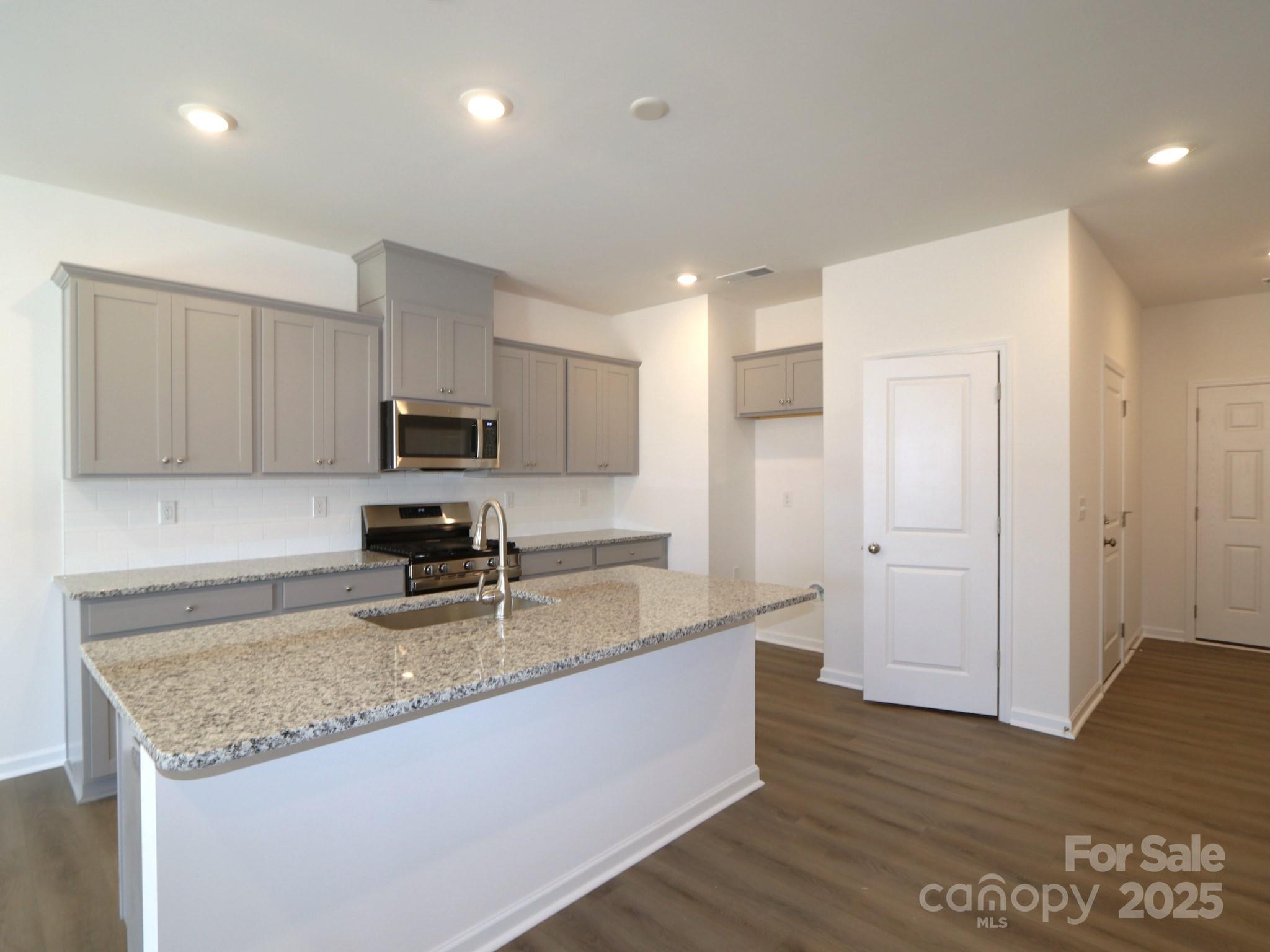 745 Lockhaven Drive NW