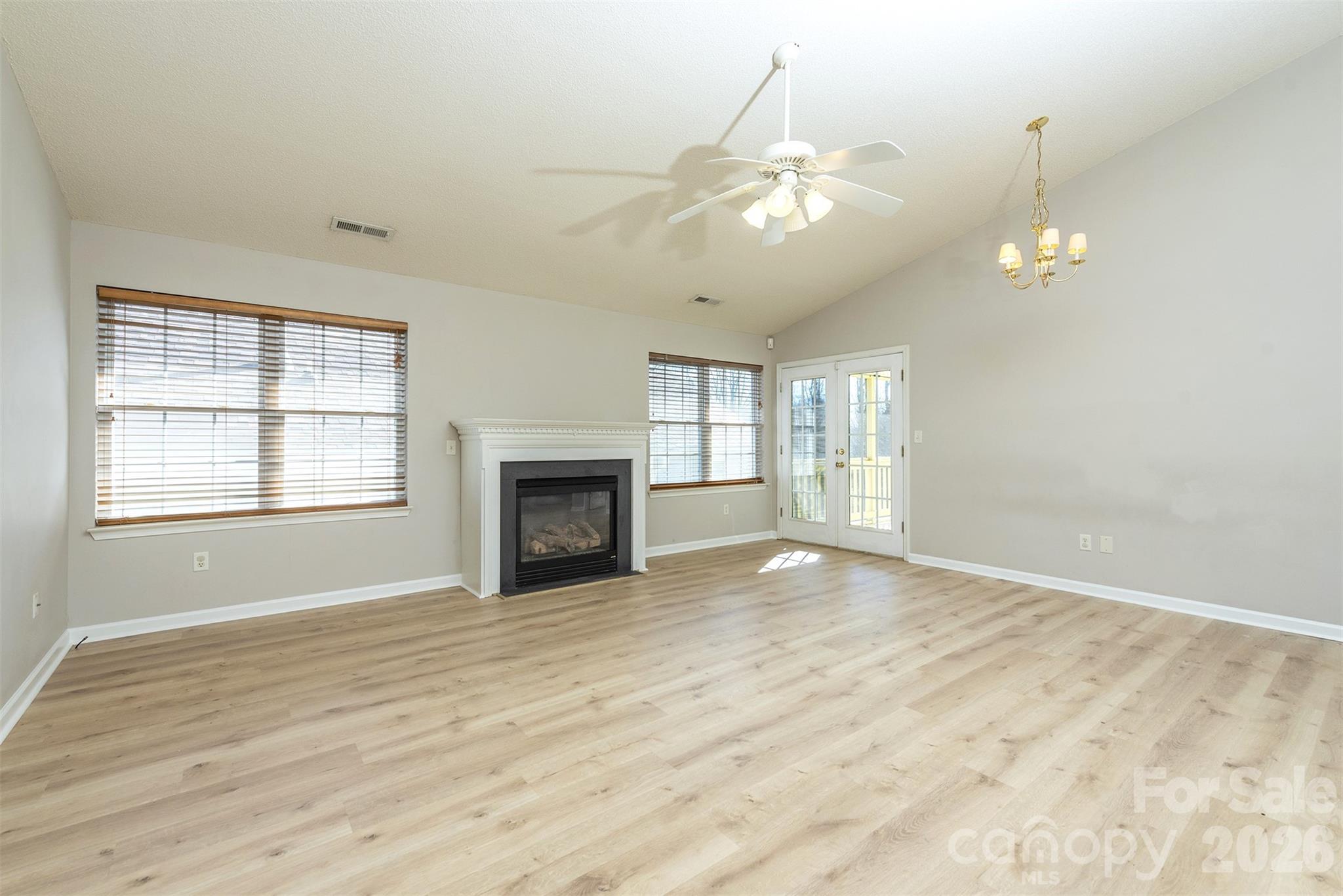 115 Creeks End Circle