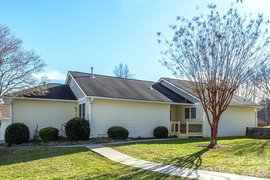 Located In The Highly Sought-After Community Of Glens Of Aberdeen In Beautiful Mills River Is This Like New 1-Level Home!  3 Bedrooms, 2 Baths, 1429 SqFt, Great Room With Gas-Log Fireplace & Vaulted Ceiling & Ceiling Fan & Lots Of Natural Light, Open Well-Appointed Eat-In Kitchen With Pantry, Dining Area, Large Primary Suite With Walk-In Closet & Ceiling Fan, New Flooring & Paint, Large Attached 2 Car Garage, Covered Front Porch, Screened-In Porch Plus A Large Open Deck, And A Home Warranty!  This Community Is Conveniently Located Between Asheville & Hendersonville And Has A Range Of Amenities Including A Clubhouse & Swimming Pool & Fitness Center & Pond!  Easy Access To Major Highways & Shopping & Restaurants & Medical Facilities & Much More!