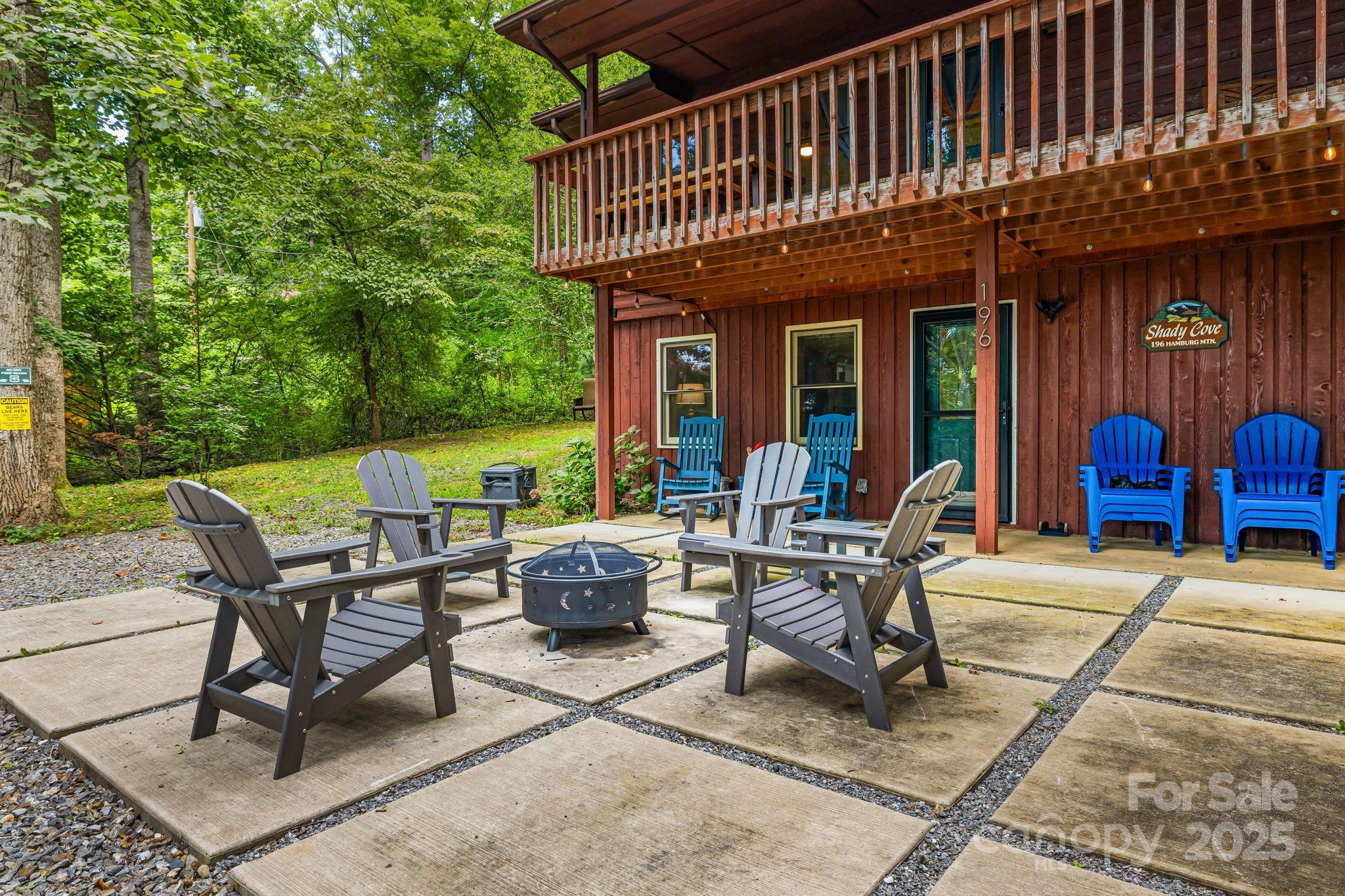 196 Hamburg Mountain Road