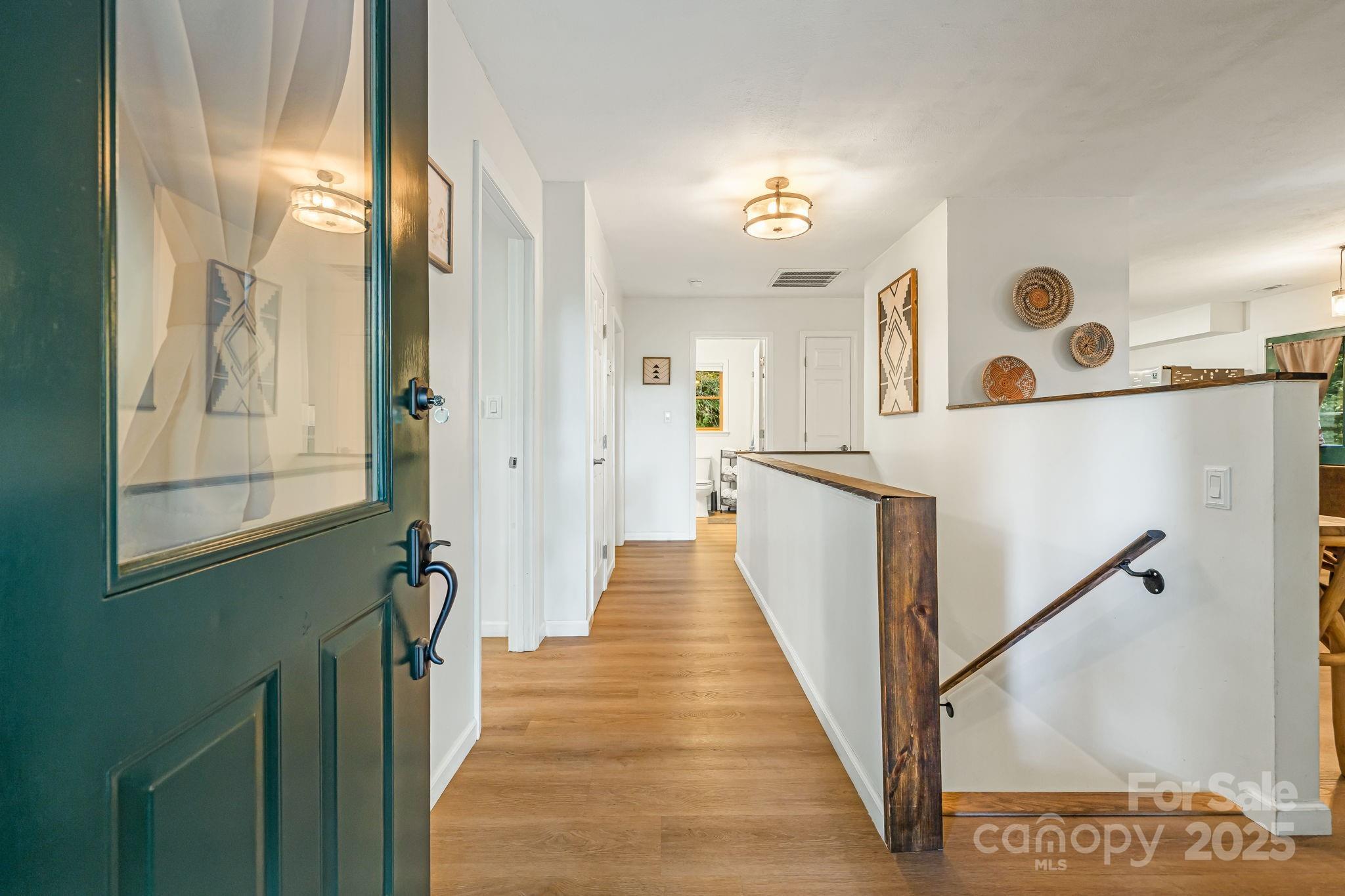 196 Hamburg Mountain Road