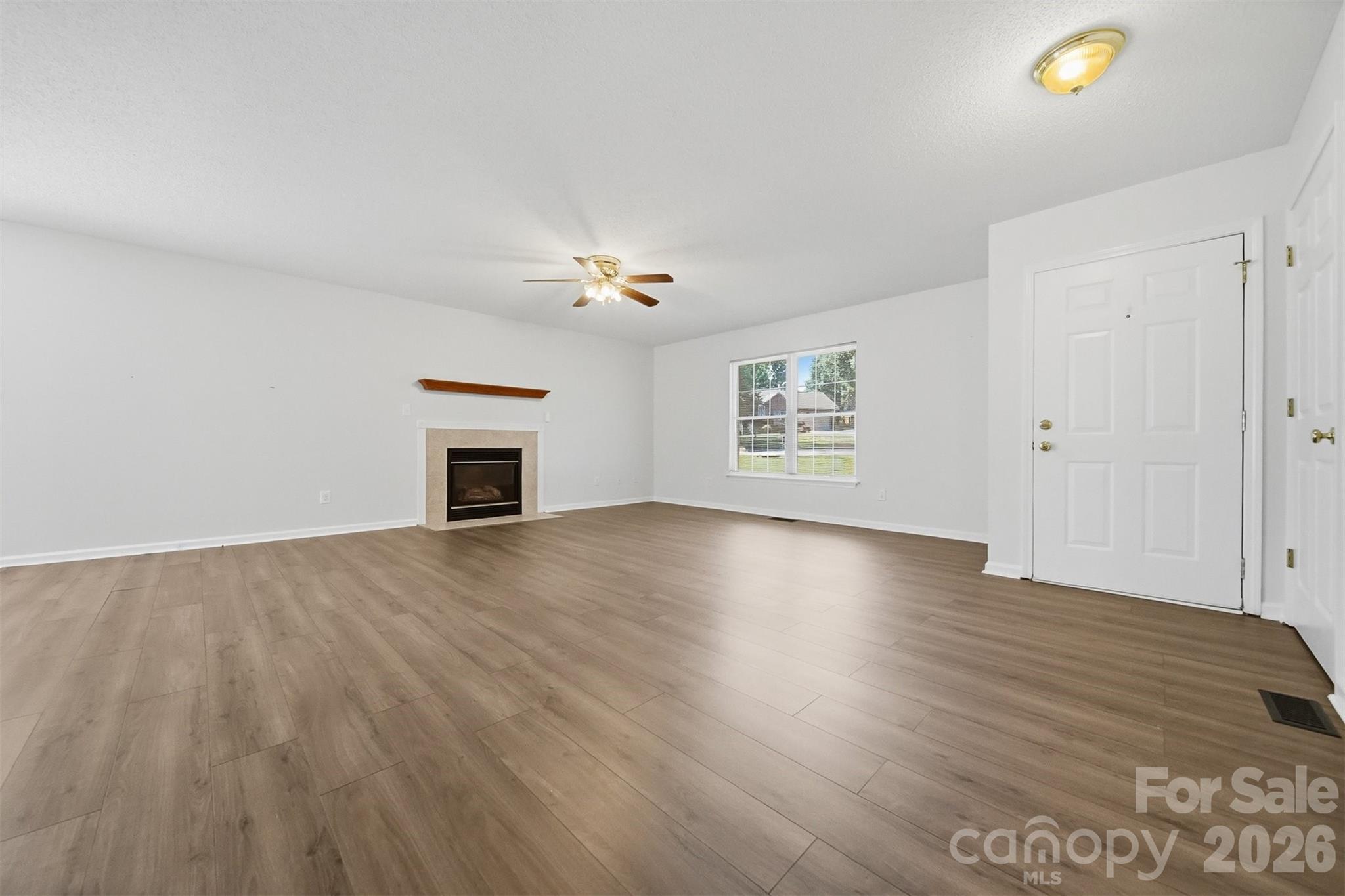 2436 29th Avenue Court NE