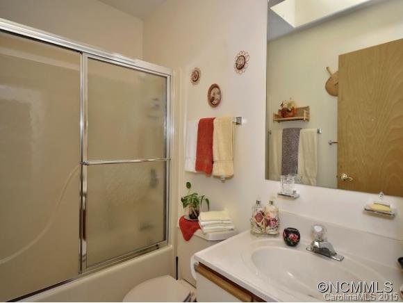 Haywood Knolls - Residential