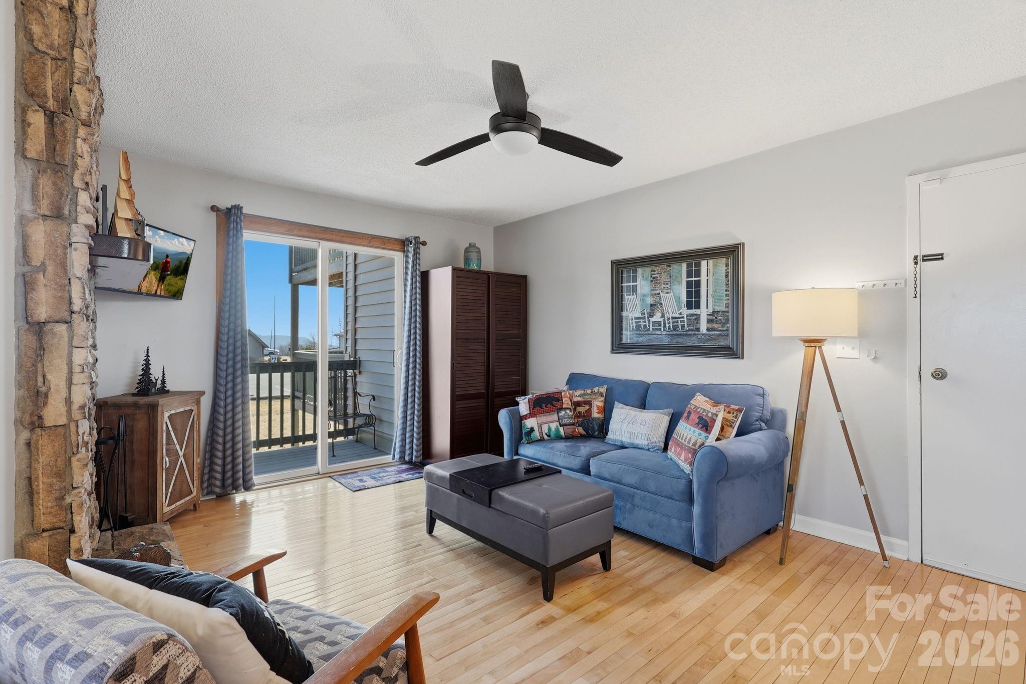 301 Pinnacle Inn Road 4208