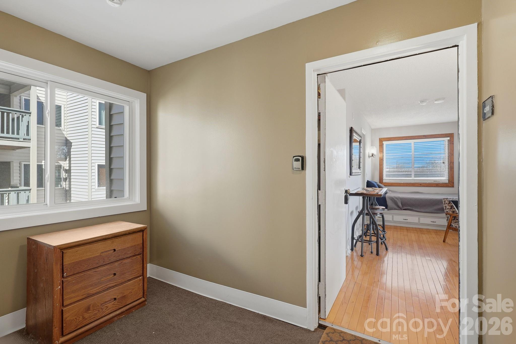 301 Pinnacle Inn Road 4208