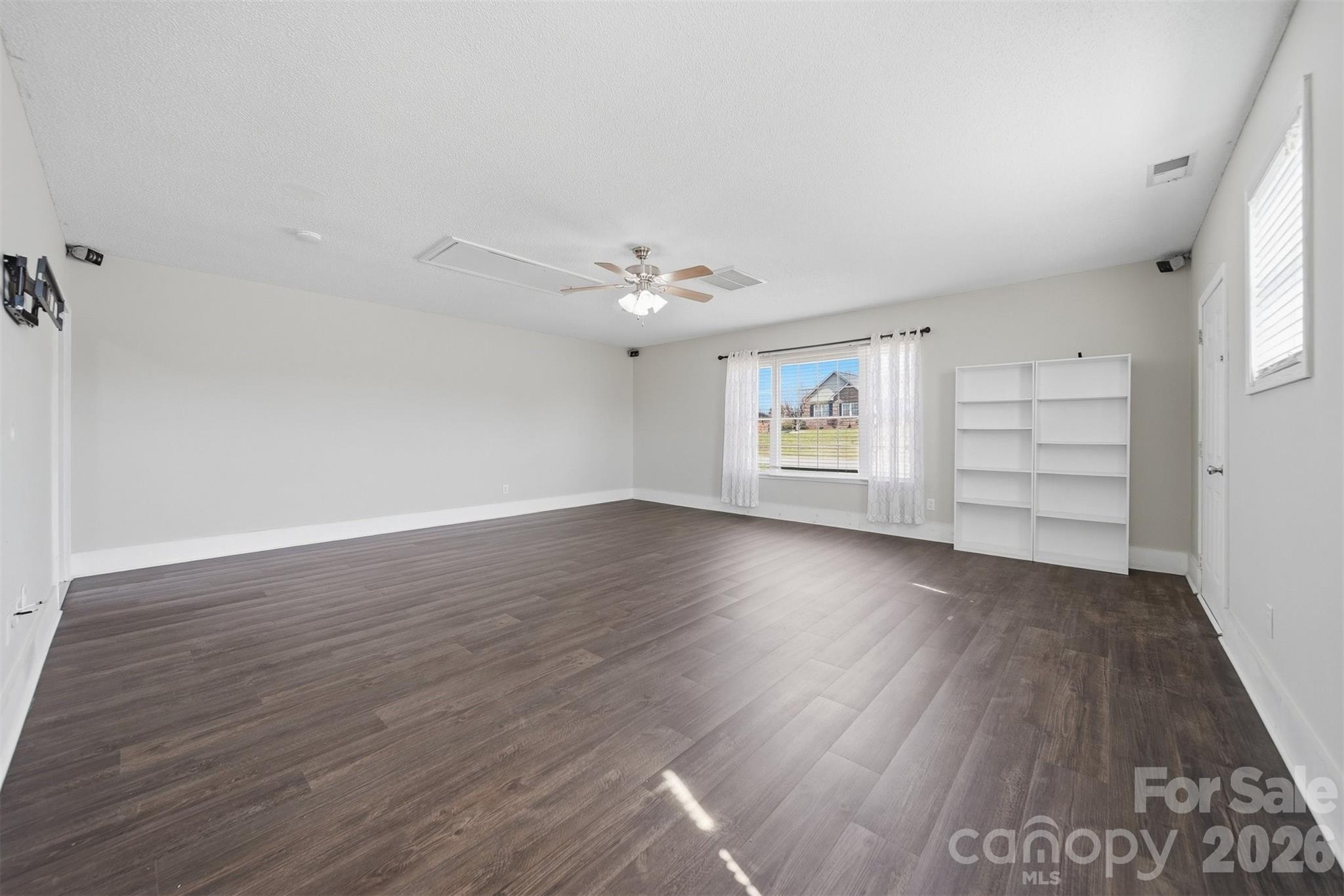 Swinging Bridge - Residential