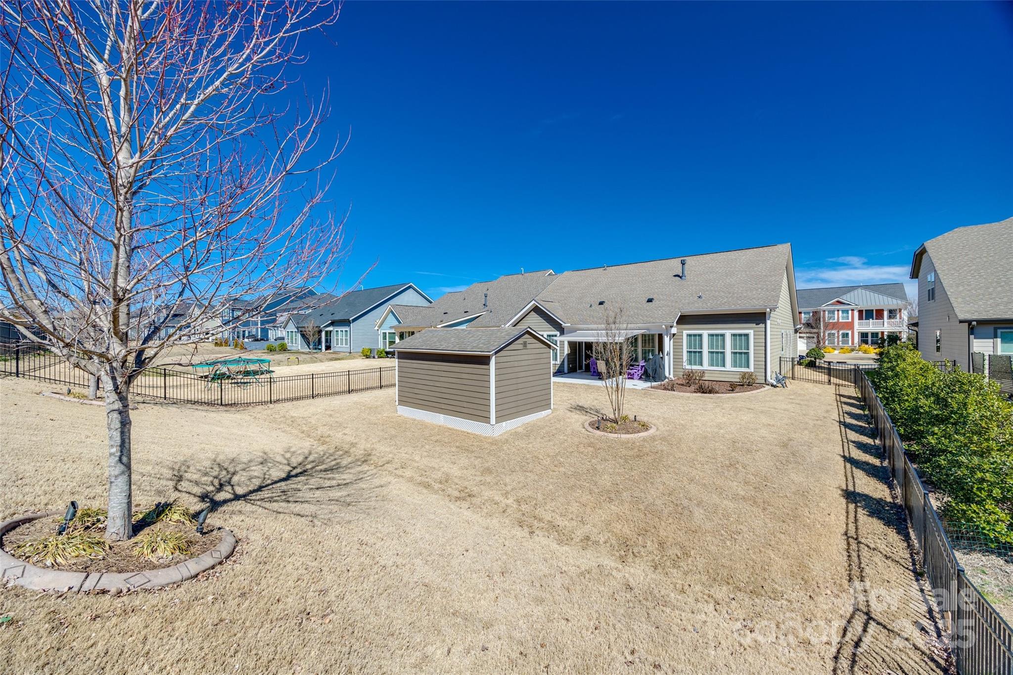 Paddlers Cove - Residential