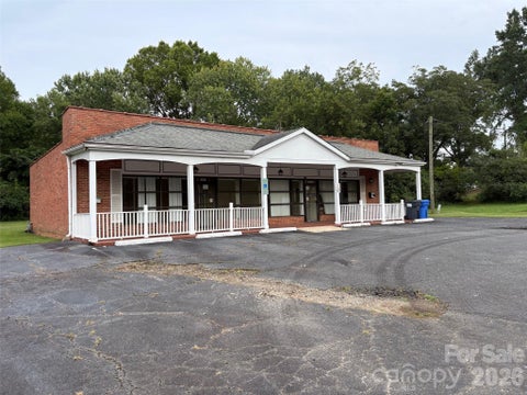 Photo of 322 E Statesville Avenue, Mooresville, NC 28115 (MLS # 4419346)