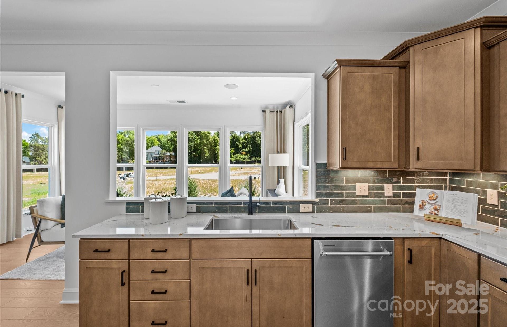 Patterson Pond - Residential