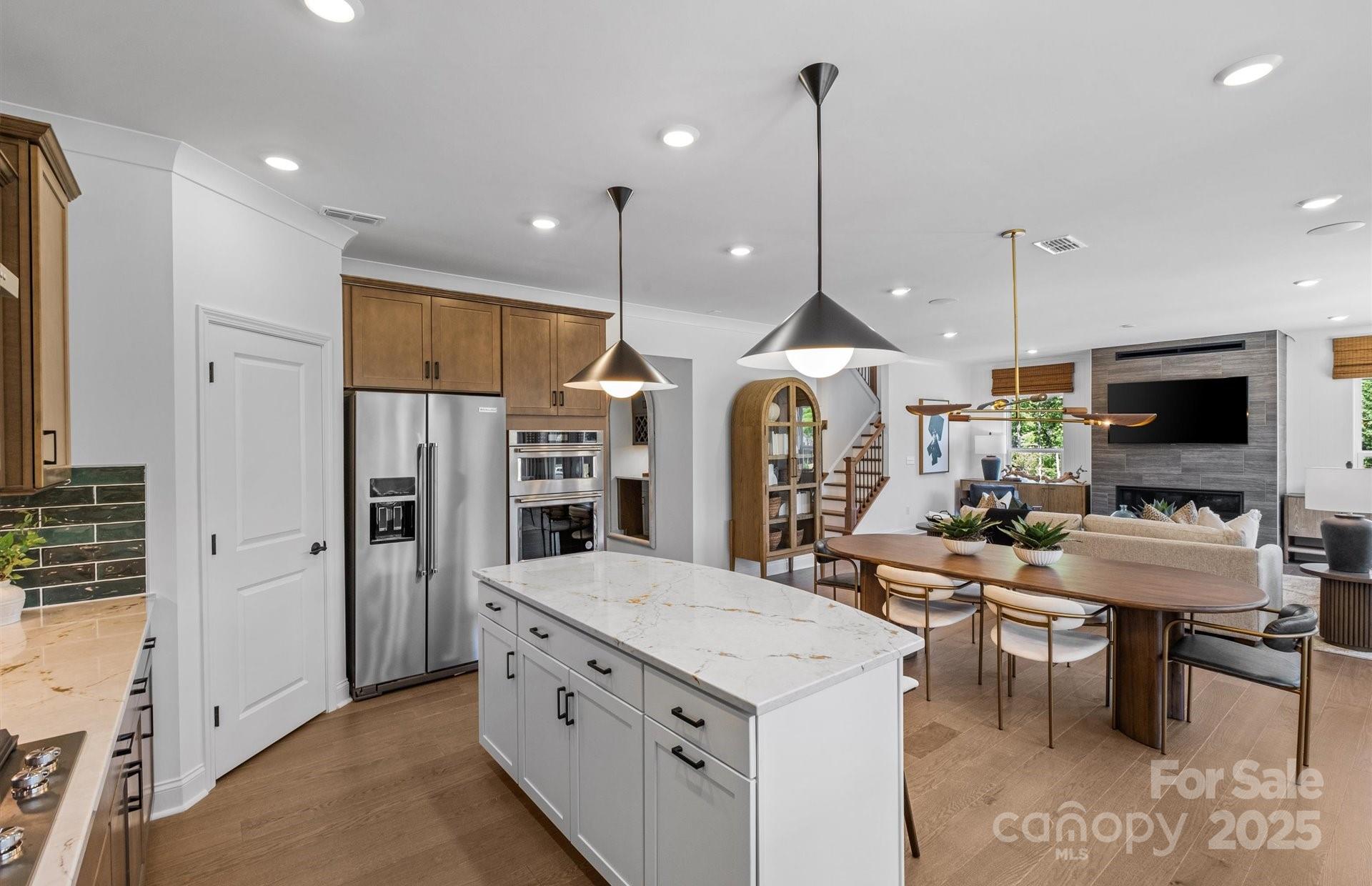 Patterson Pond - Residential