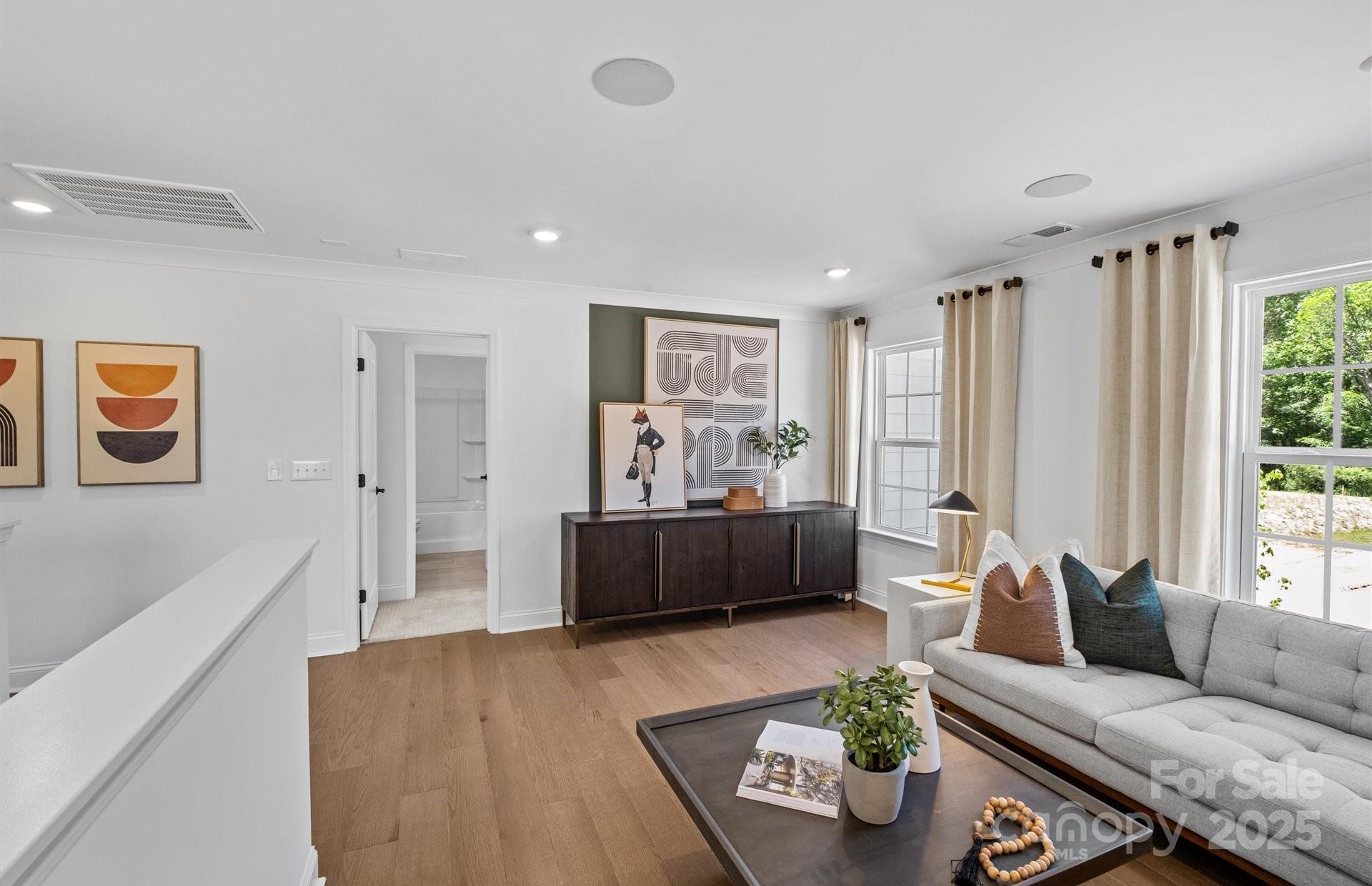 Patterson Pond - Residential