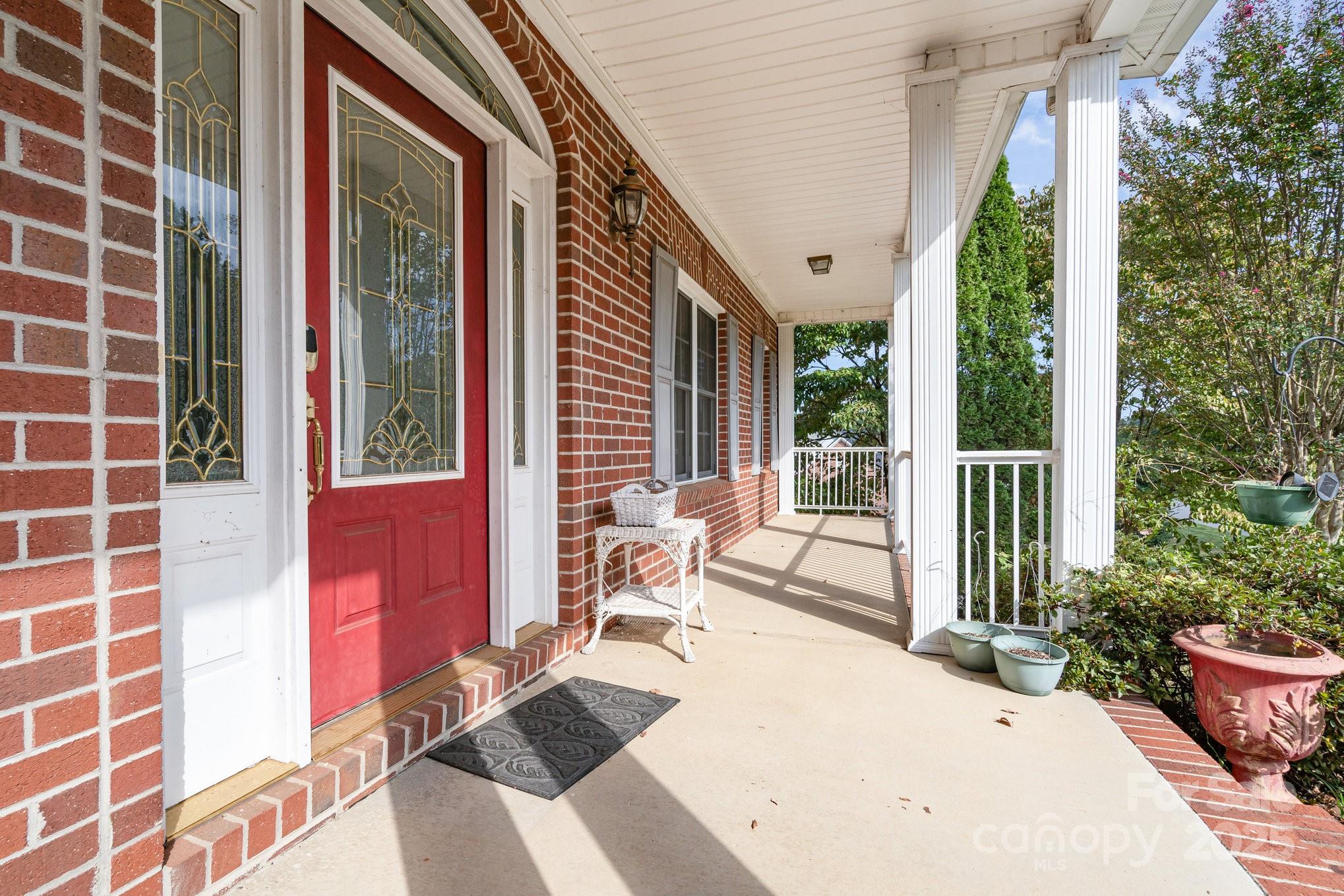 640 40th Avenue Lane NW