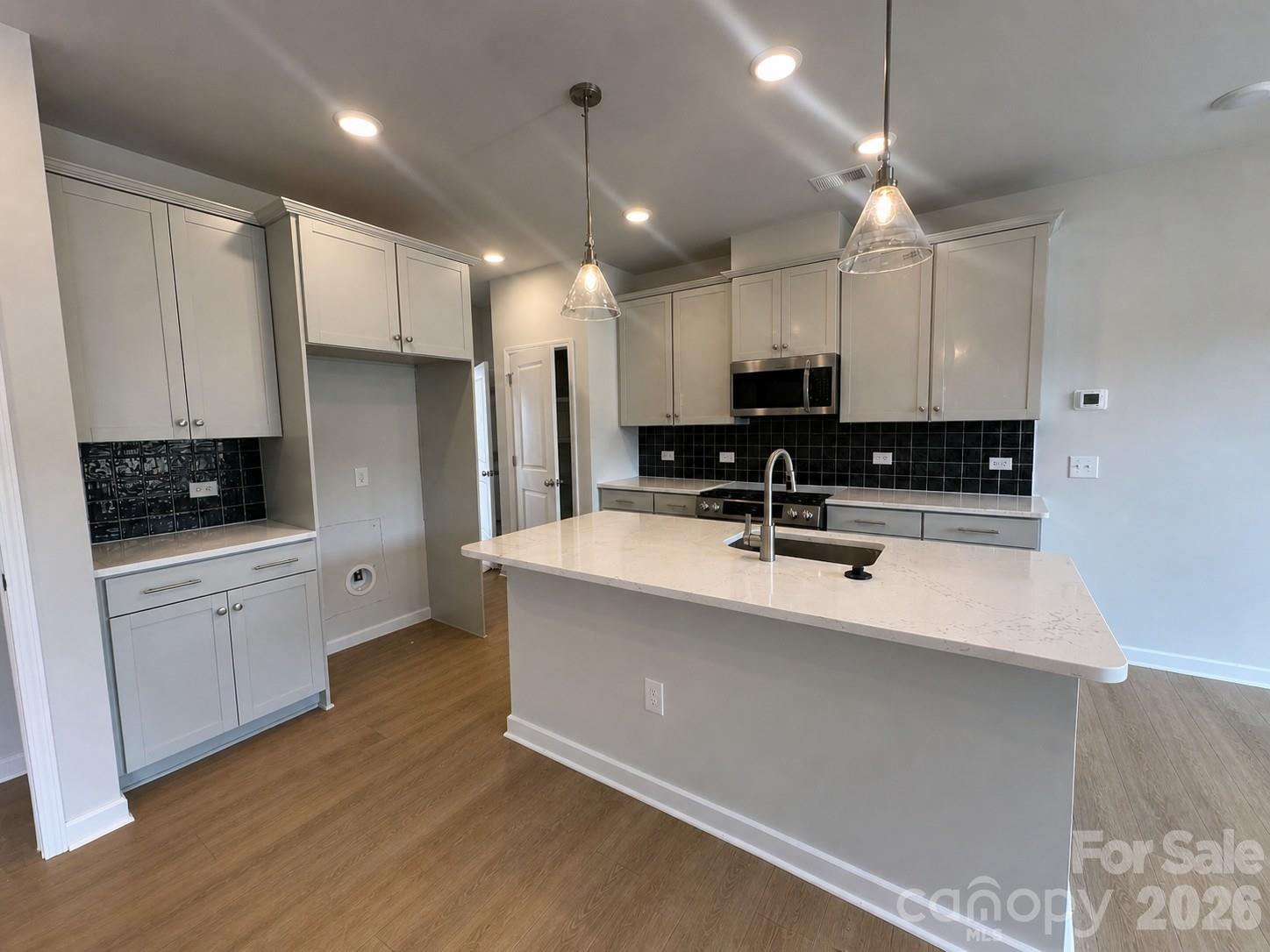 Hardy Pond - Residential