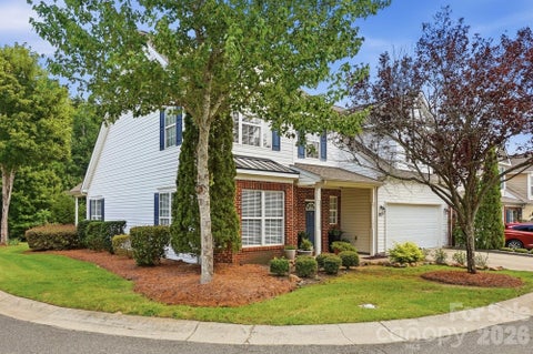 Photo of 10933 Stone Trail Road, Charlotte, NC 28213 (MLS # 4417912)