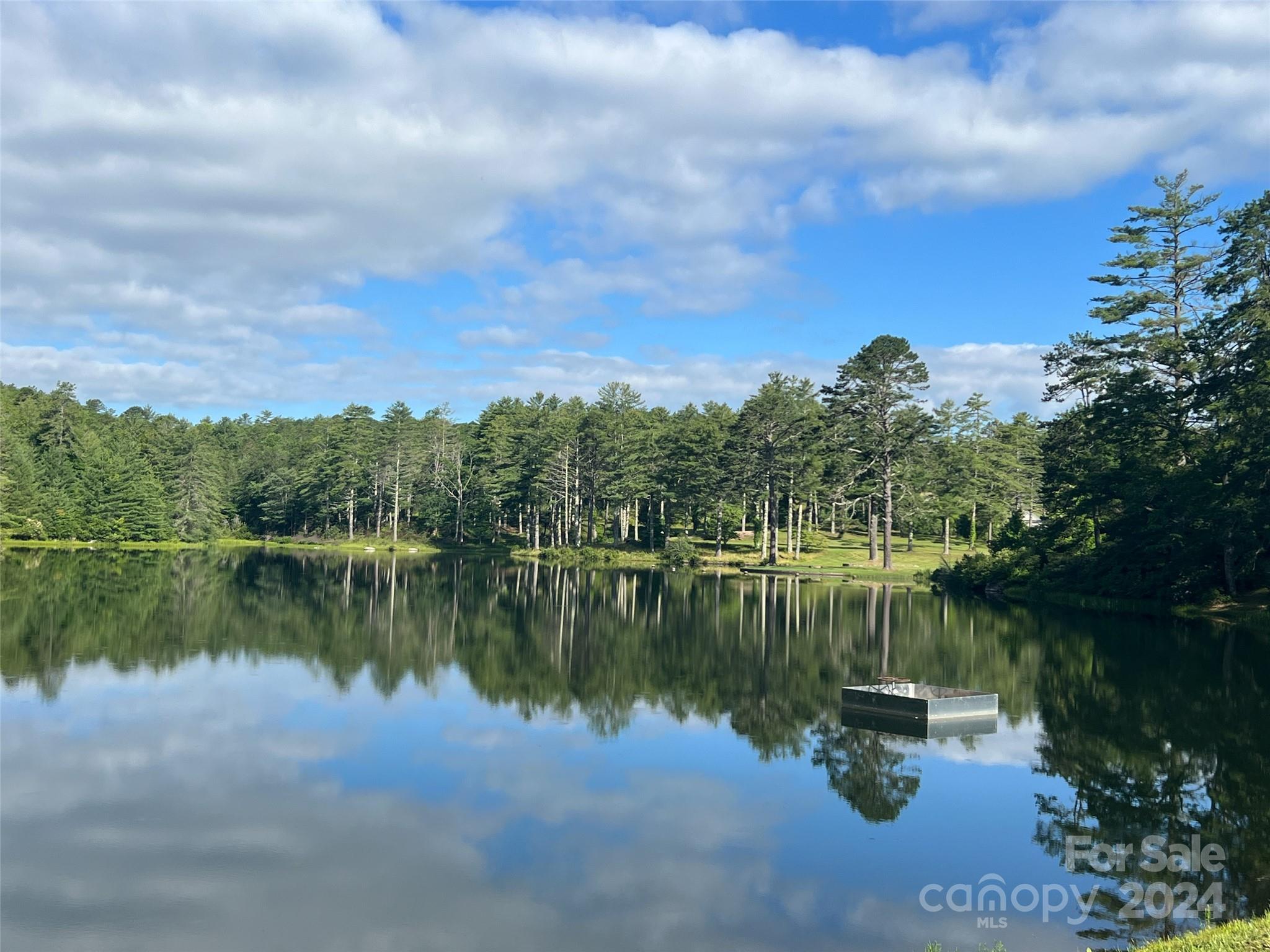 Stones Lake - Land