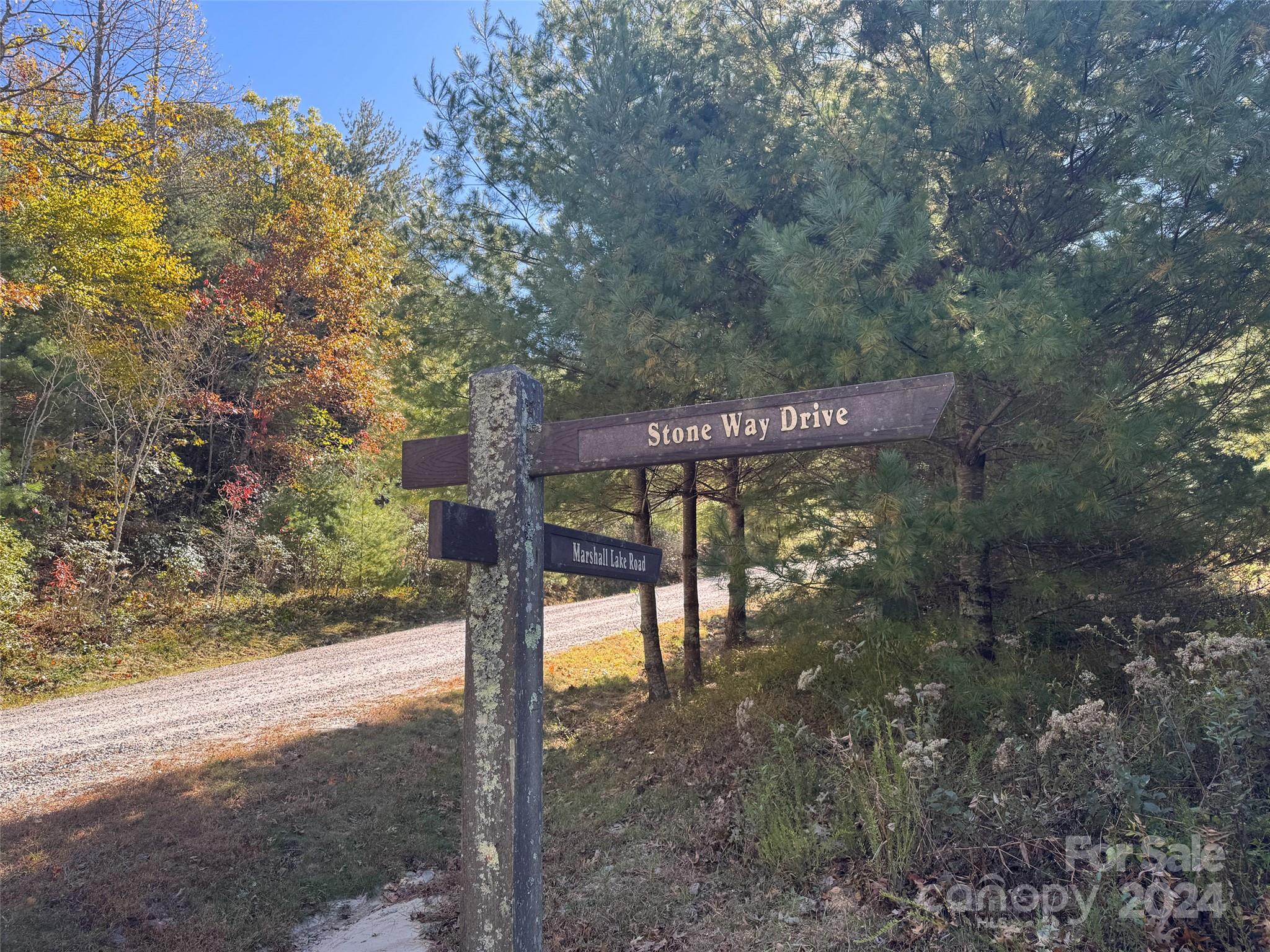 Stones Lake - Land