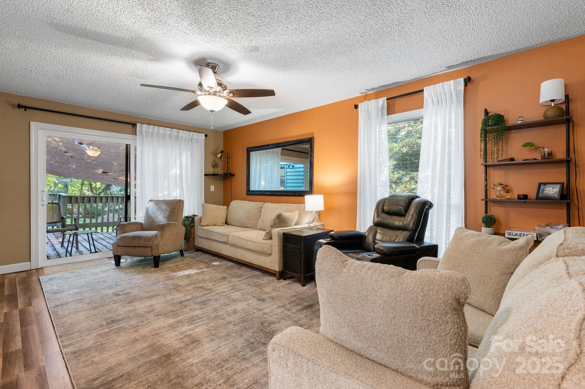 4340 N Center Street 601