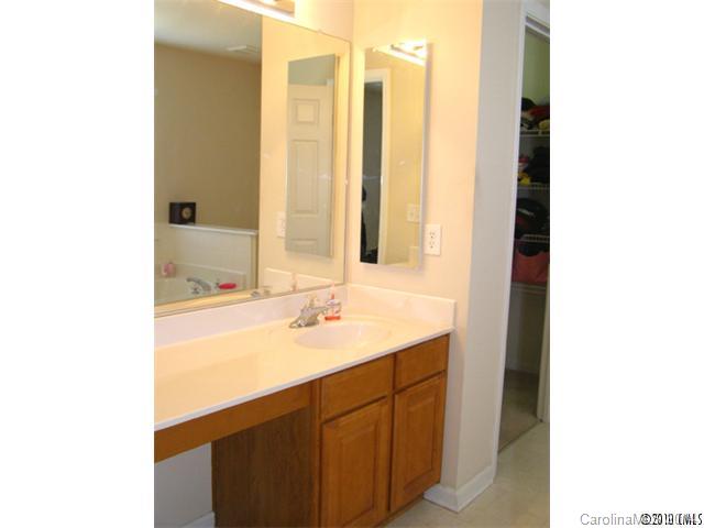 Autumn Cove At Lake Wylie - Residential Lease