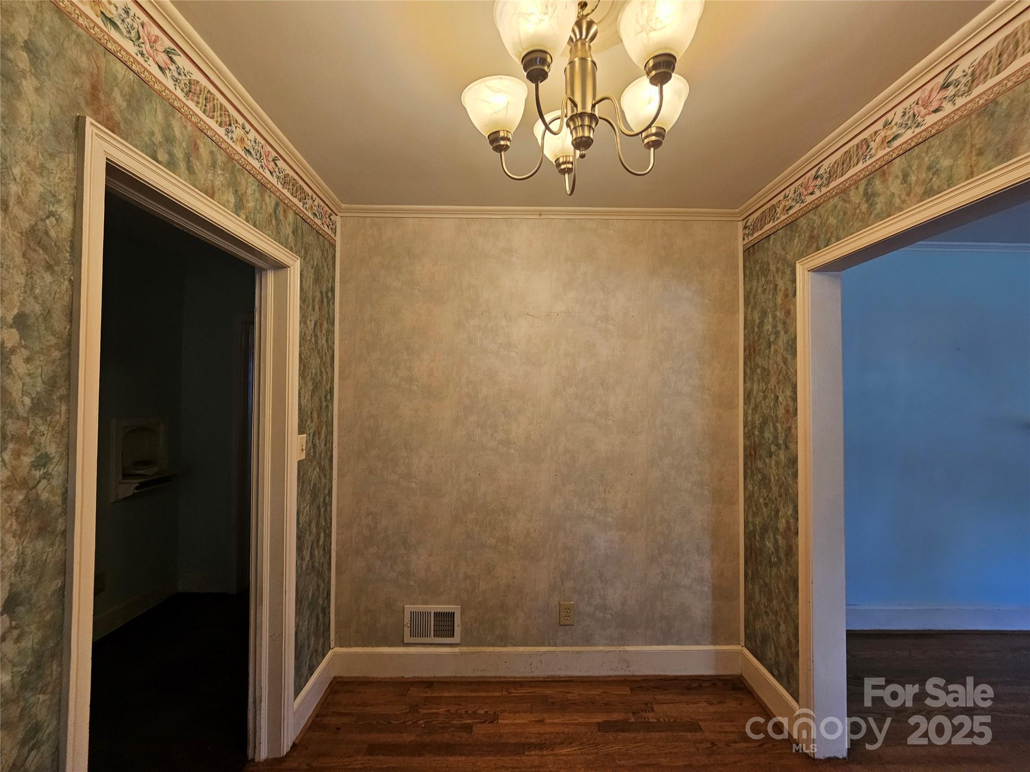 610 S Washington Street