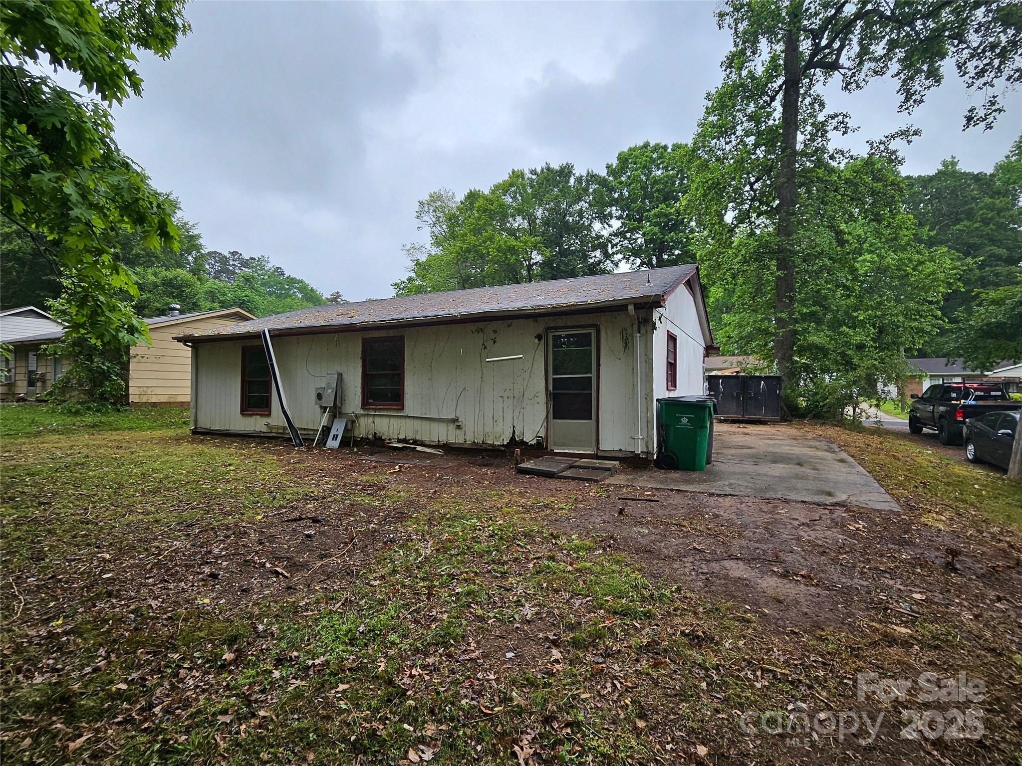 4406 Valeview Lane