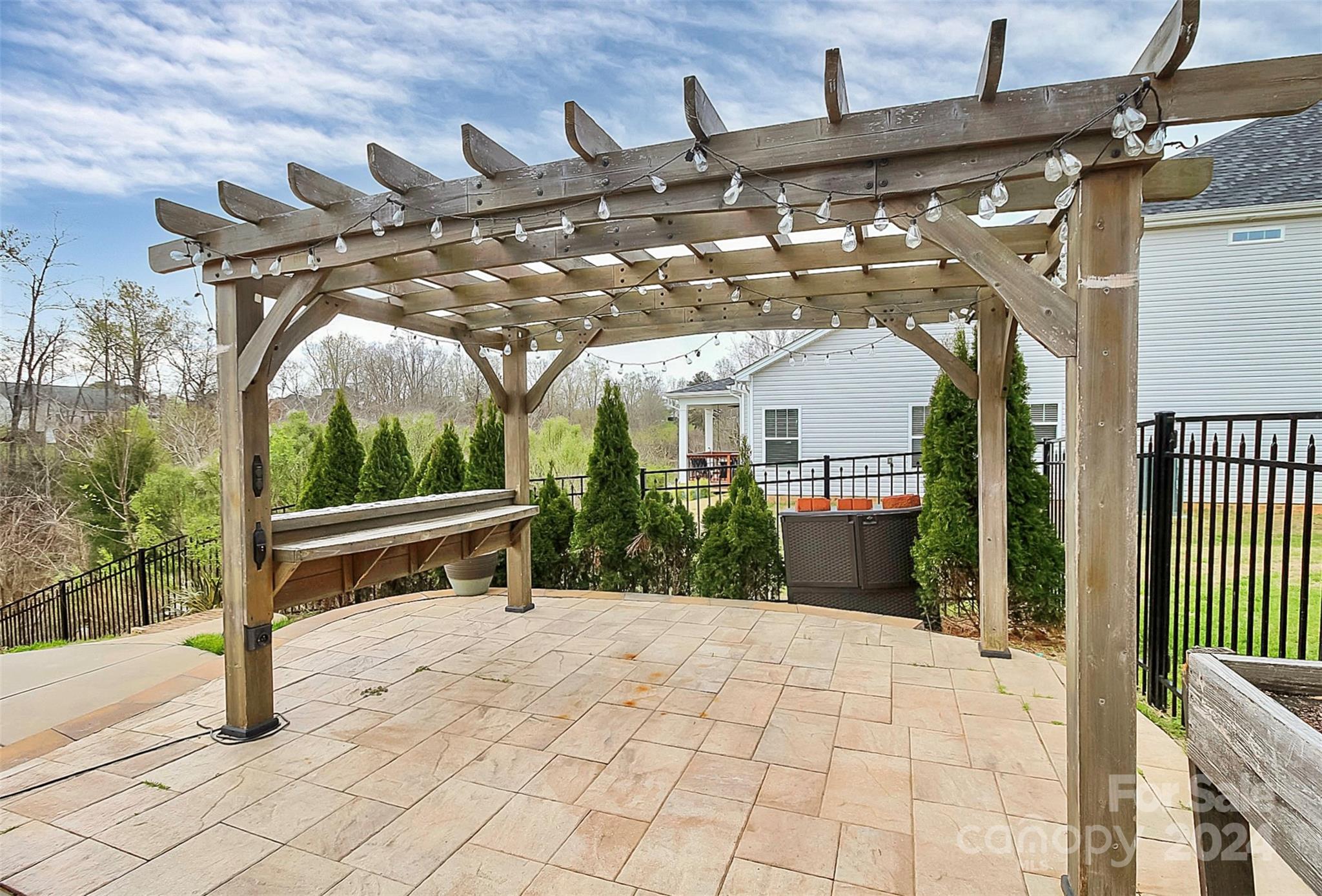 Stoneridge Lakes - Residential