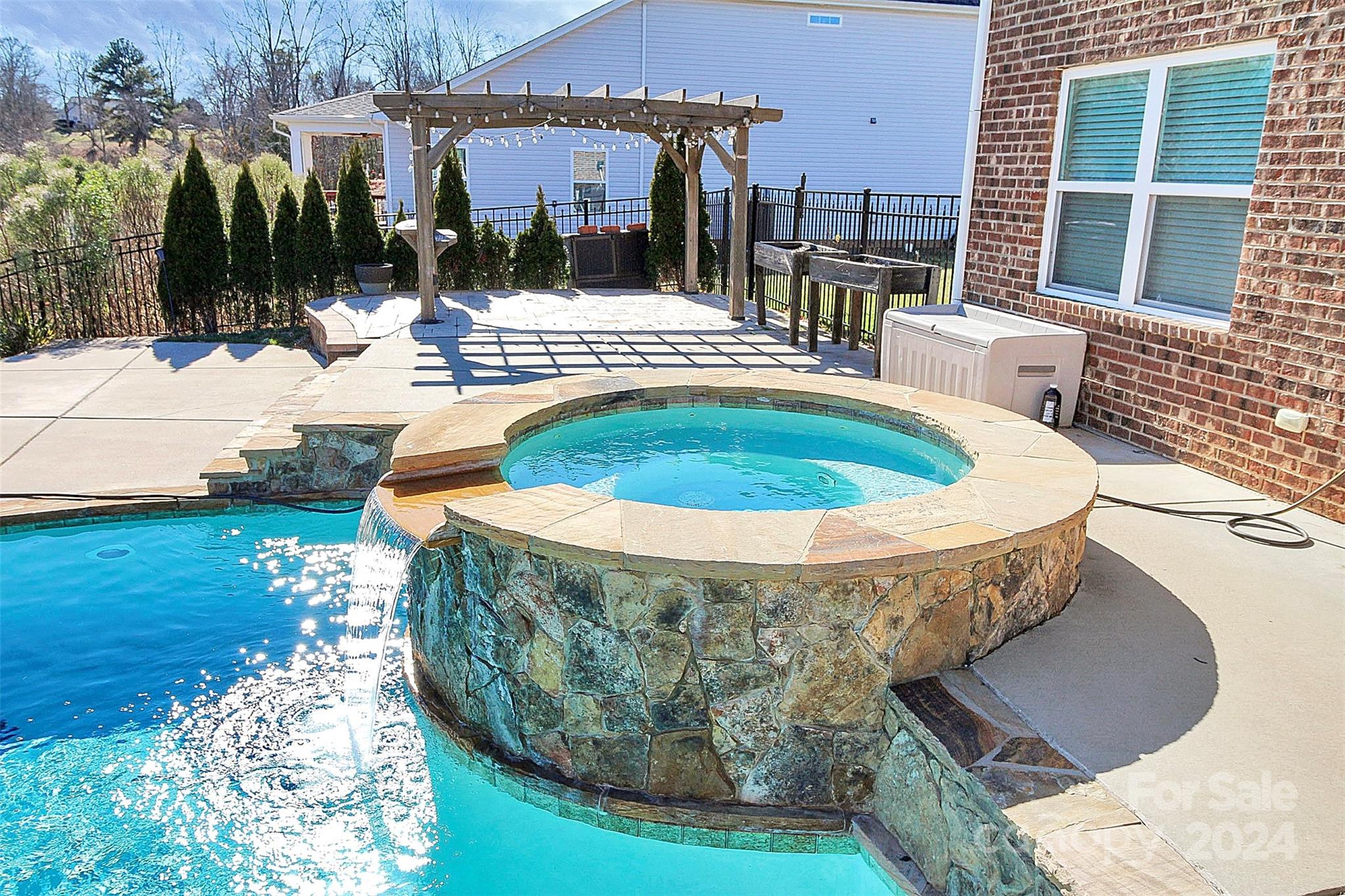 Stoneridge Lakes - Residential