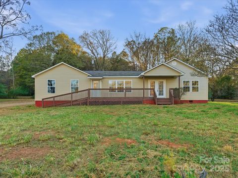 2537 Charlotte Highway Lancaster SC 29720