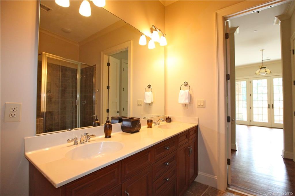 Myers Park - Residential Lease