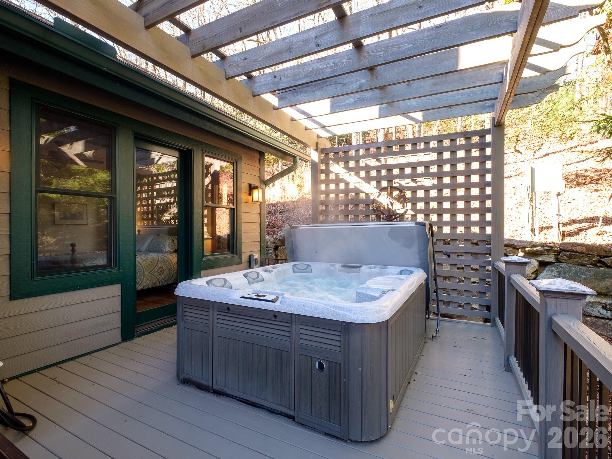 Connestee Falls - Residential