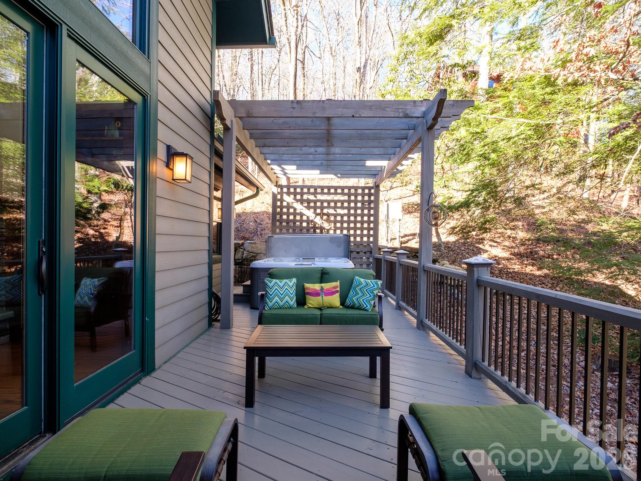 Connestee Falls - Residential