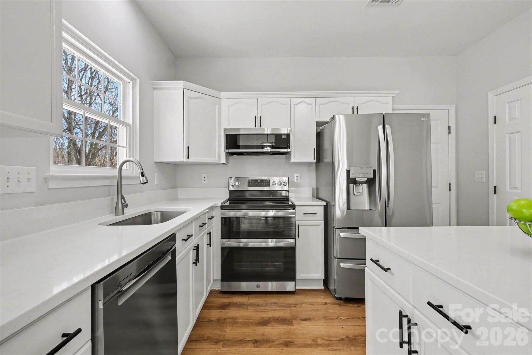 1017 Farmingham Lane