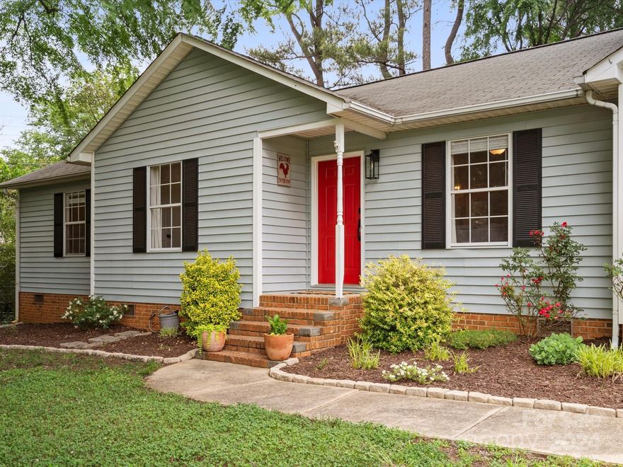 Come see this charming ranch property nestled at the end of a cul-del-sac, with a one car garage, low SC taxes and no HOA fees! This 3 bedroom/2 bathroom adorable home combines quality and coziness throughout, including a wonderful wood-burning fireplace, bamboo flooring in the common areas and spacious kitchen and dining area. The dining area opens up to a bright and comfortable sunroom, overlooking the private, fenced back yard (with a shed and firepit) that is just waiting for your outdoor social gatherings. Additional storage room in the garage. The HVAC system was replaced in 2019 per the previous homeowners. Floorplan attached in MLS.